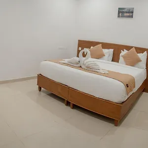 Daffodils Luxury Airport Apartment