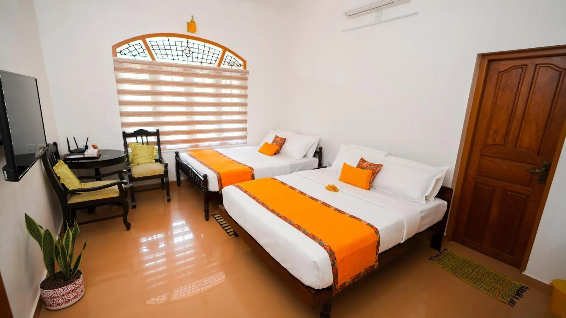 Parudeesa - Heavenly- Luxurious Palace Look-Near Cbd - Kerala - India With Breakfast Kaladi 0*,
